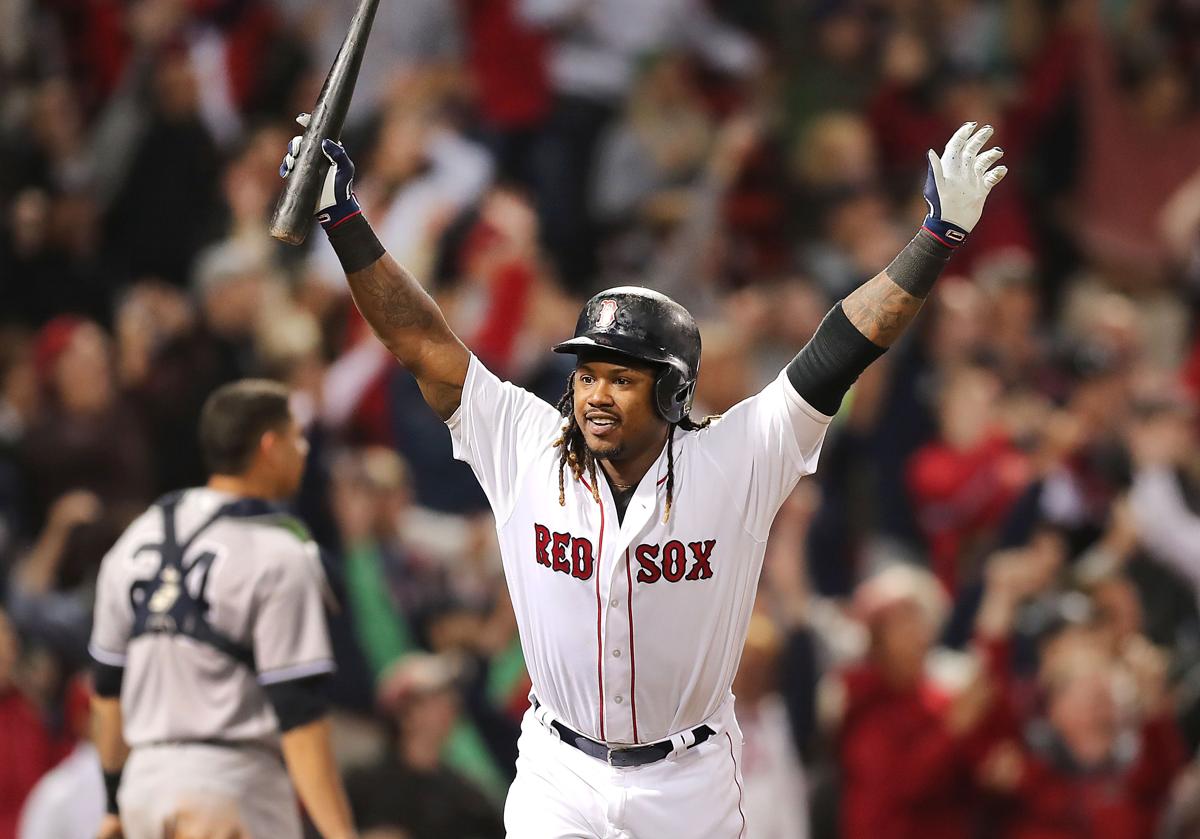 Hanley Ramirez agrees to four-year deal with Red Sox