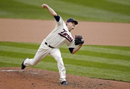 Correia_Kevin_Pitching_US_720.jpg