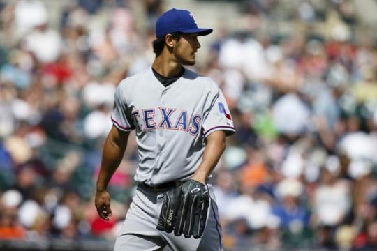 Darvish_Yu_Standing_US_720.jpg