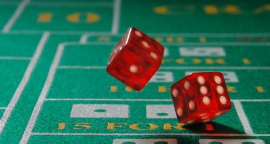 Craps_shoot_600_321.jpg