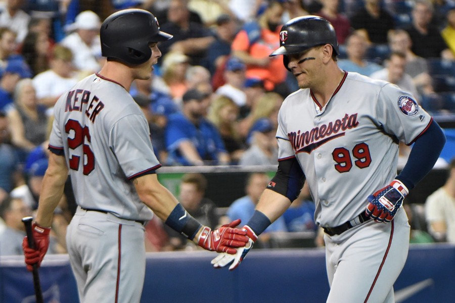 More information about "MIN 8, TOR 3: Twins Cruise Over Toronto"