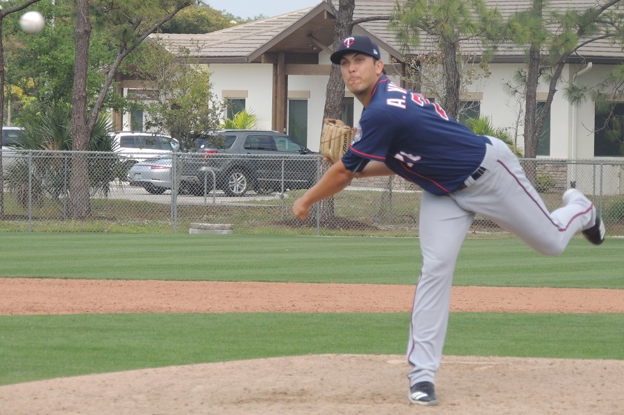 More information about "Twins Minor League Report (8/20): Quezada, Vazquez Dominate"