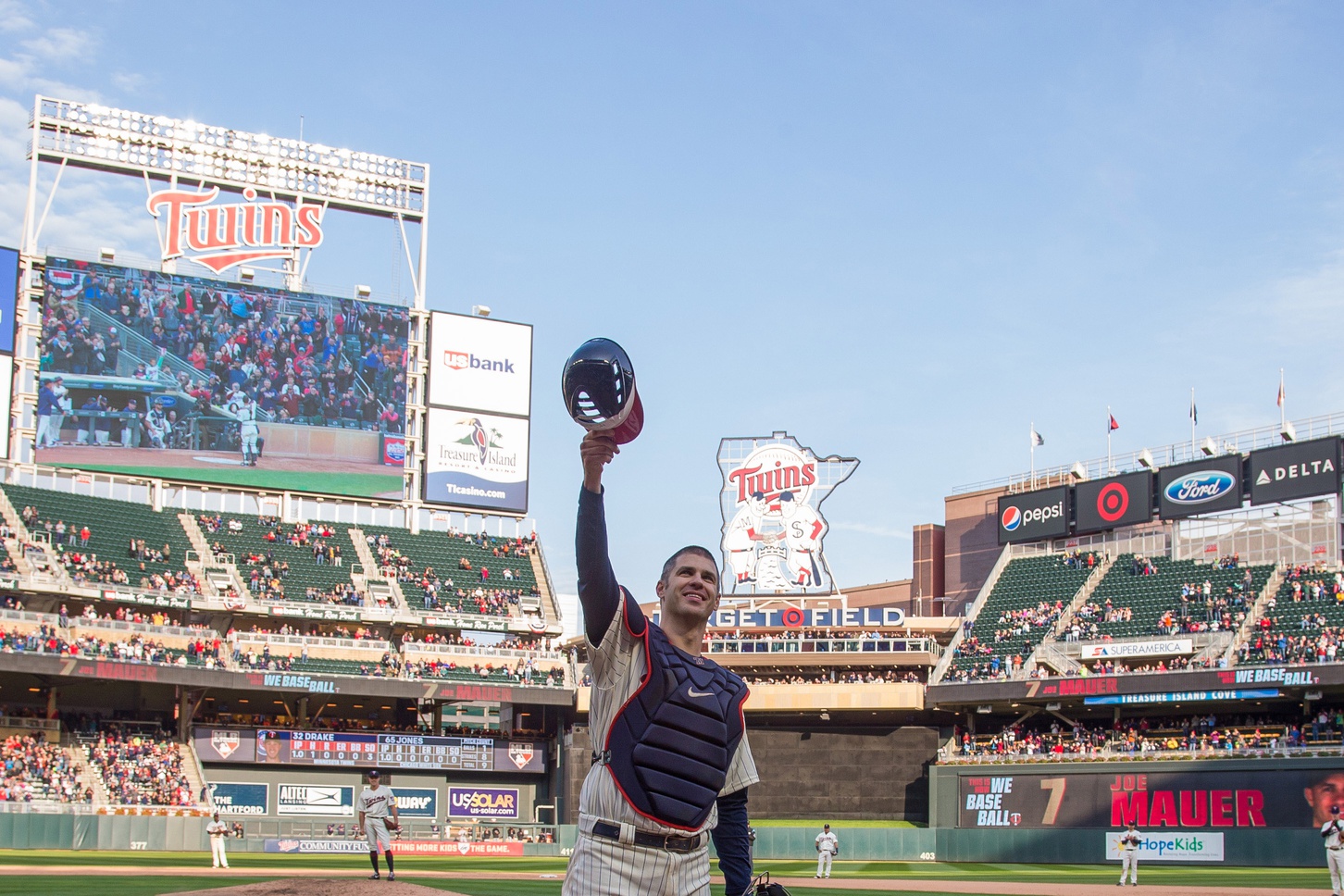 Mauer doubles, catches in emotional potential finale with Twins