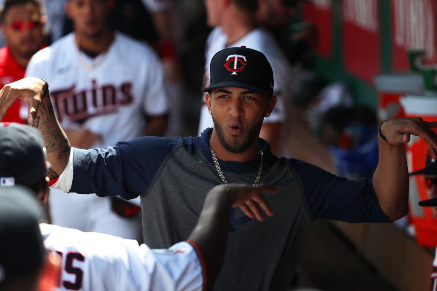 Twins OF Eddie Rosario leaves game with sprained ankle