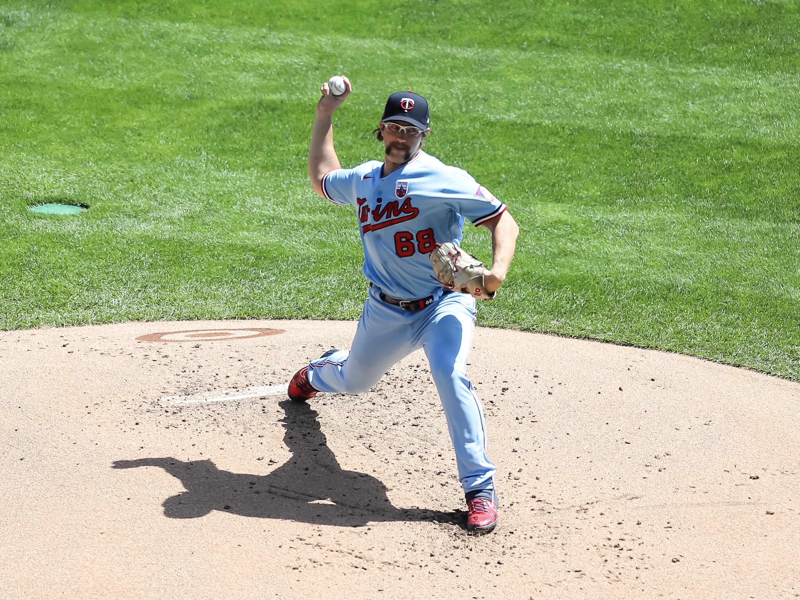 Randy Dobnak yields four homers vs. Yankees