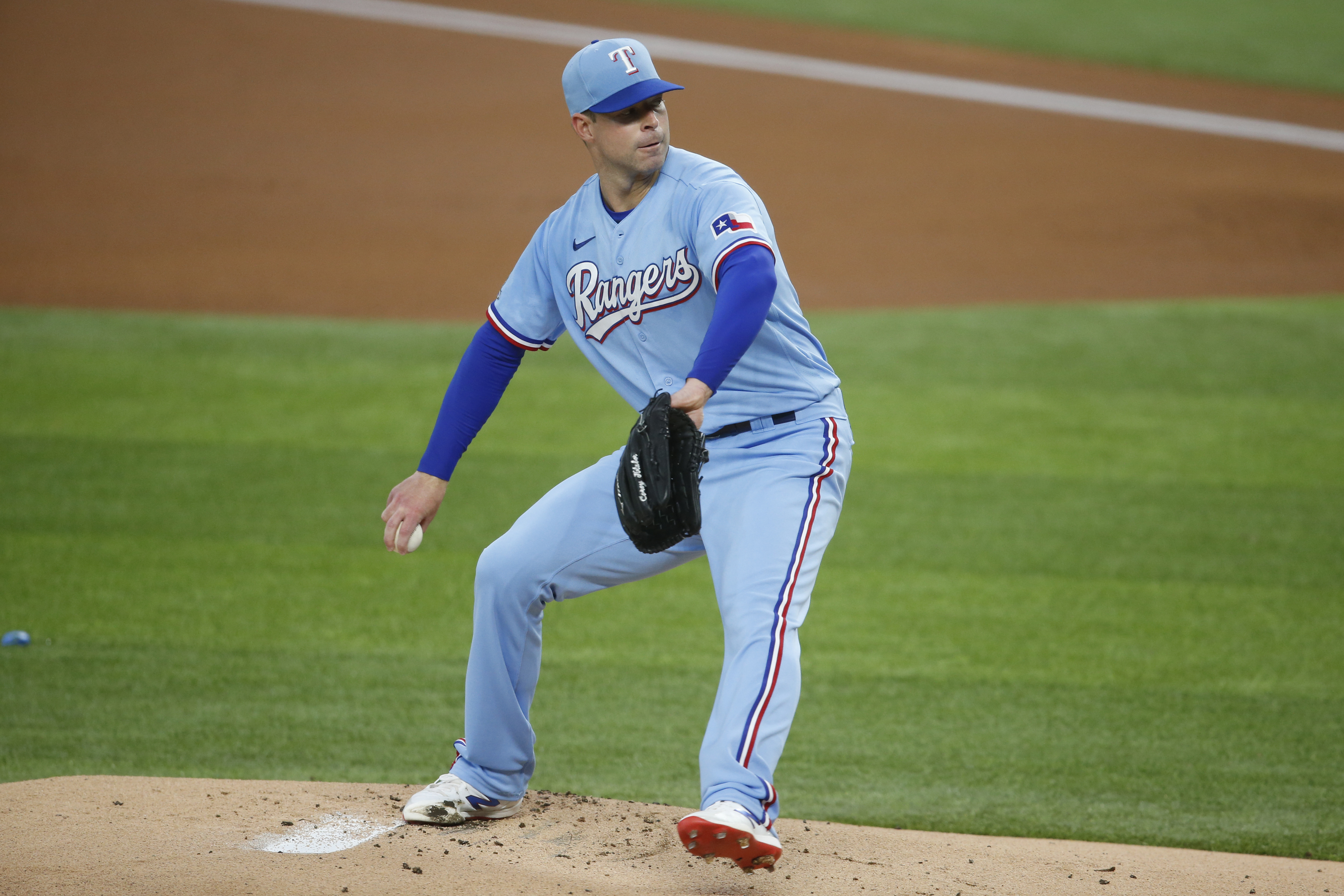 More information about "Using History to Decipher Who the Twins Will Sign This Offseason"