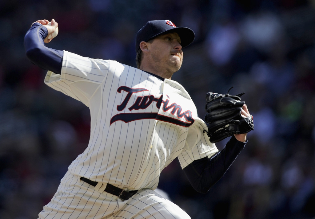 More information about "Twins Are Making The Right Moves"