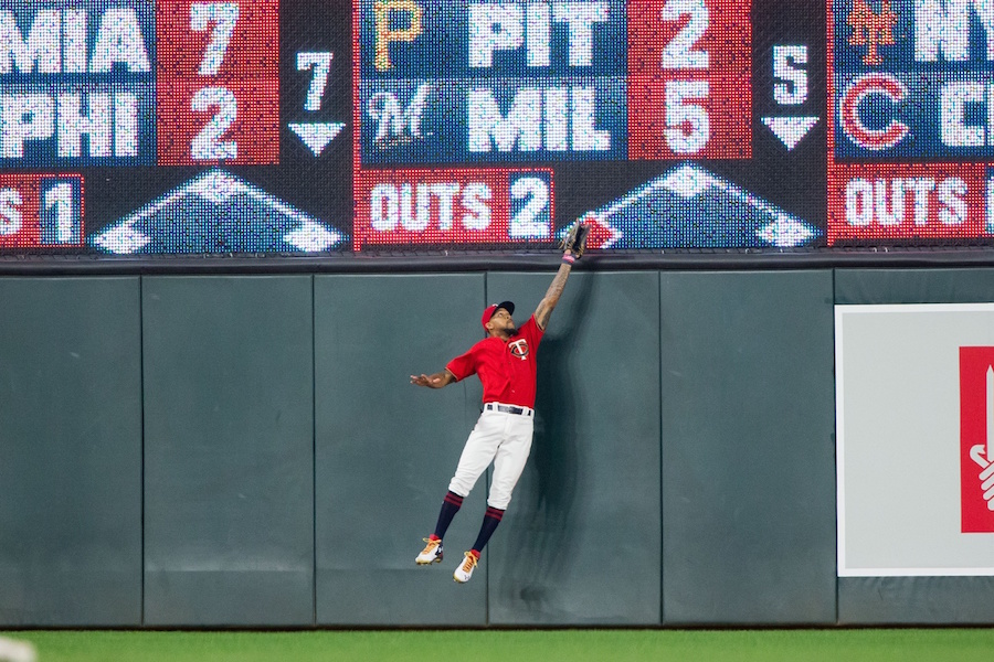 More information about "The (Temporary) Luxury Of The Best Defender On Earth"