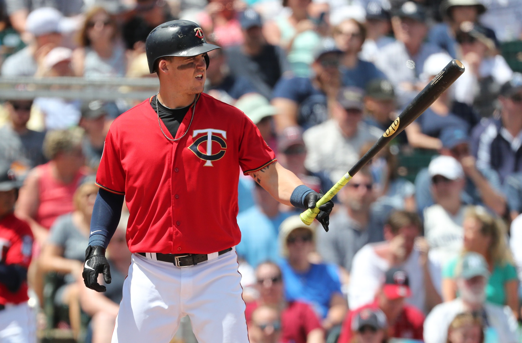 New York Yankees trade for Lance Lynn from Twins for Tyler Austin