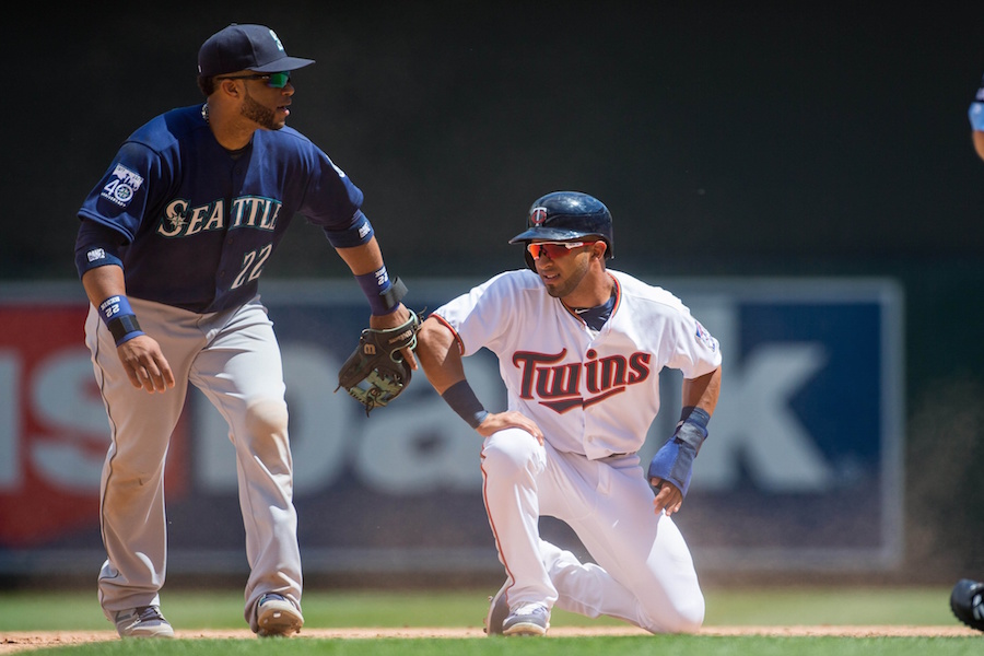 More information about "How Long Is Eddie Rosario's Leash?"