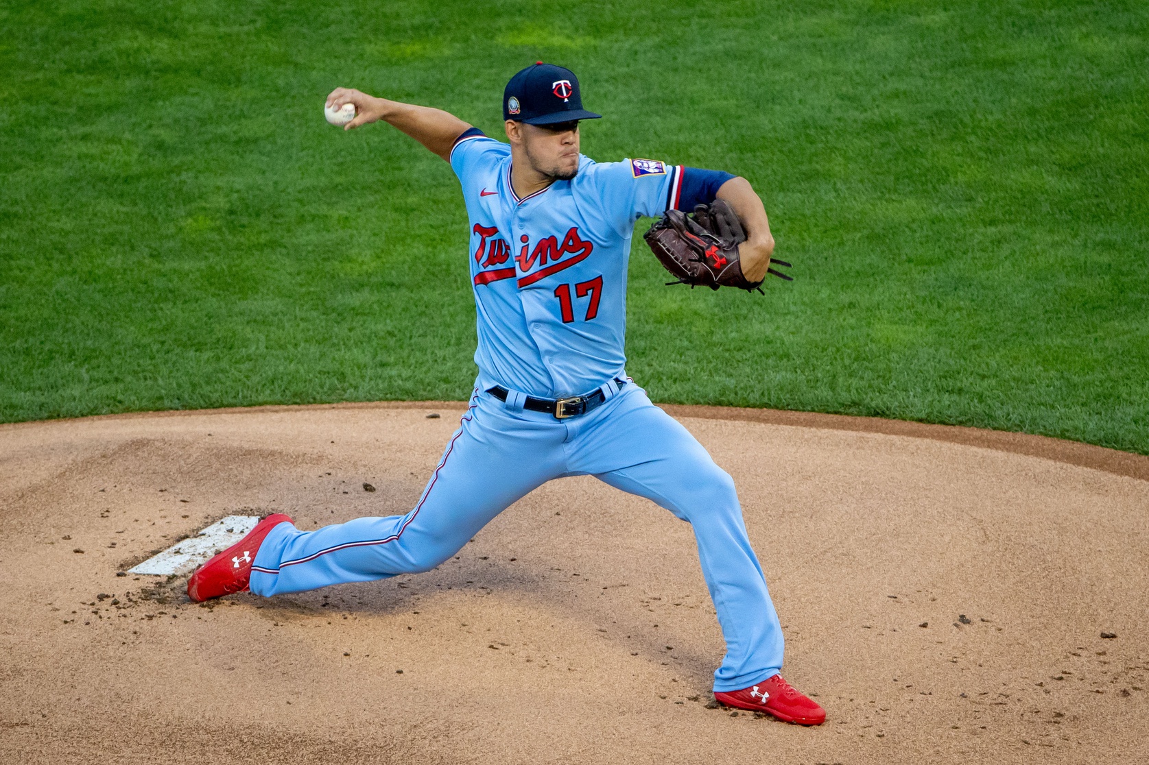 More information about "Twins 8, White Sox 1: Berríos Dominates, Bats Bust Out"