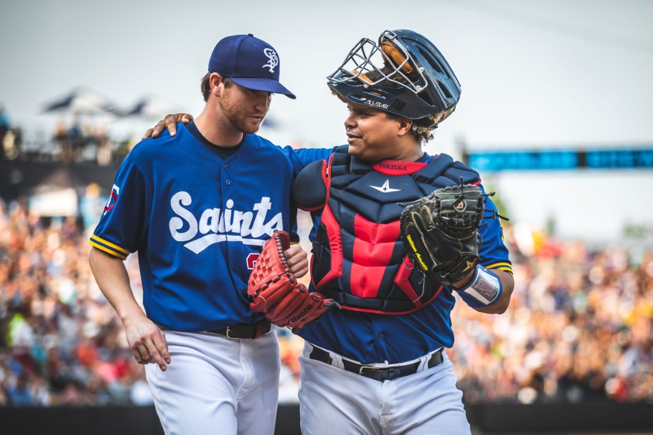 Former Phils prospect Astudillo makes MLB debut with Twins