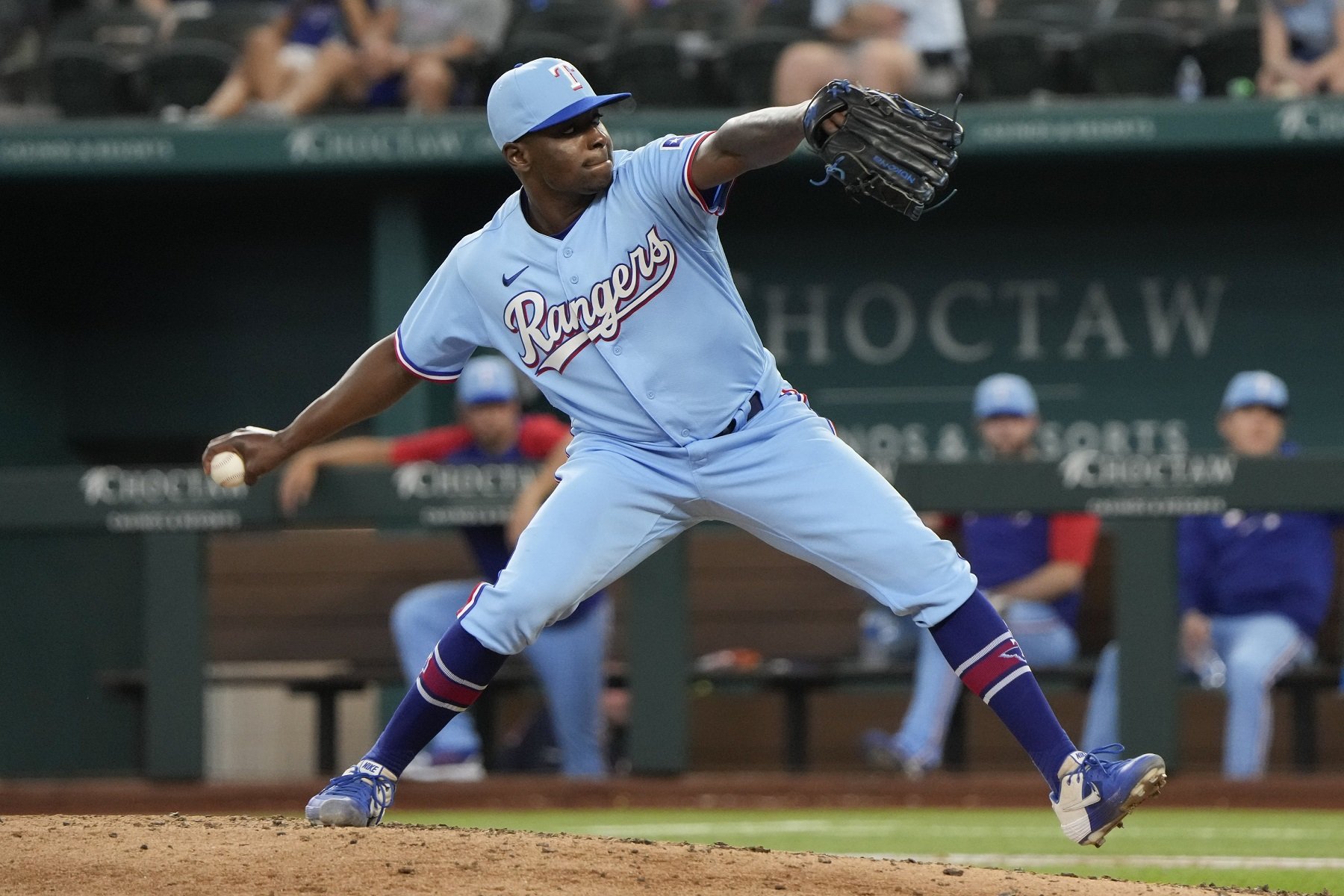 More information about "Twins Claim RHP Jharel Cotton"