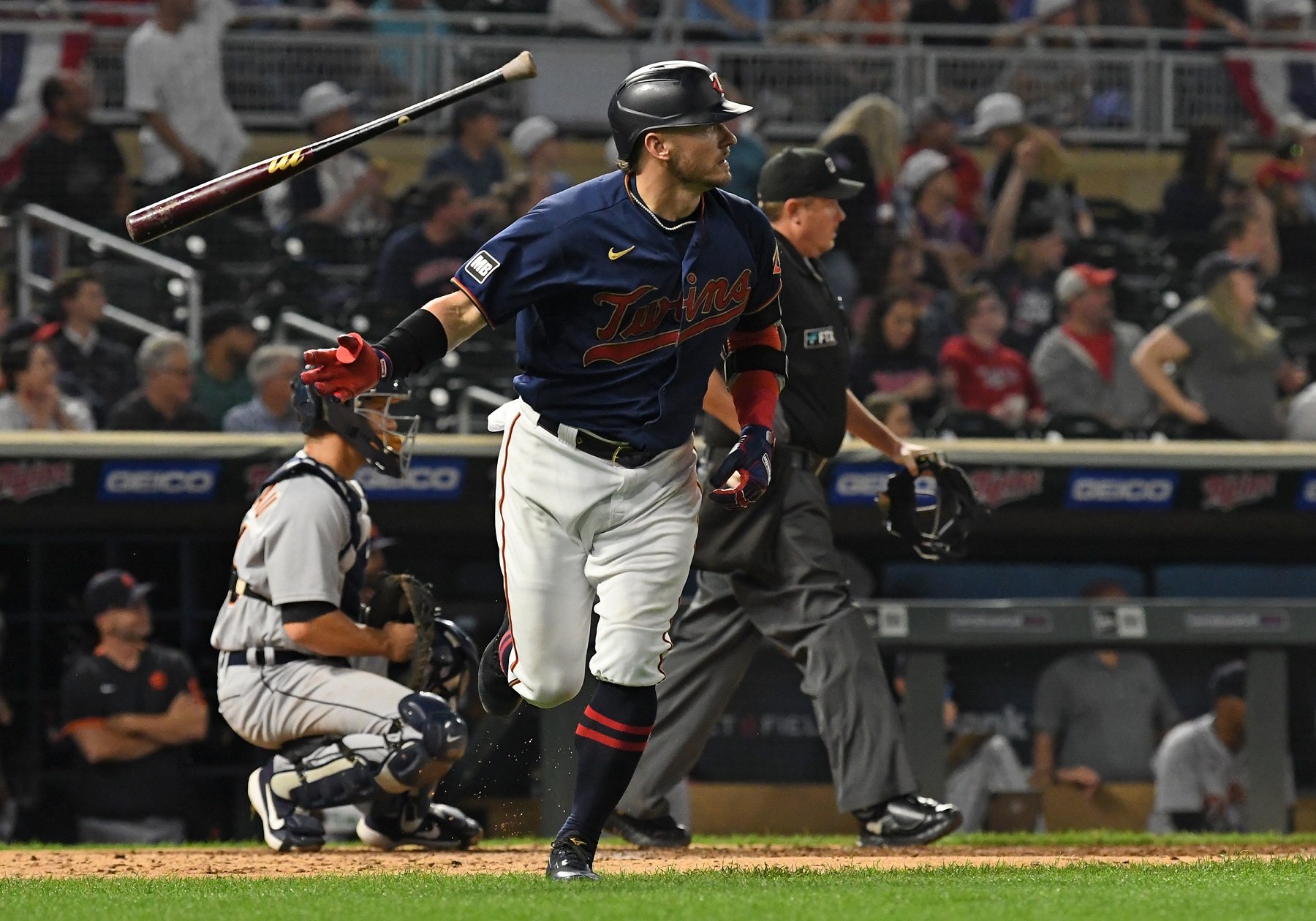 Donaldson bringing the rain once more, now for the Braves