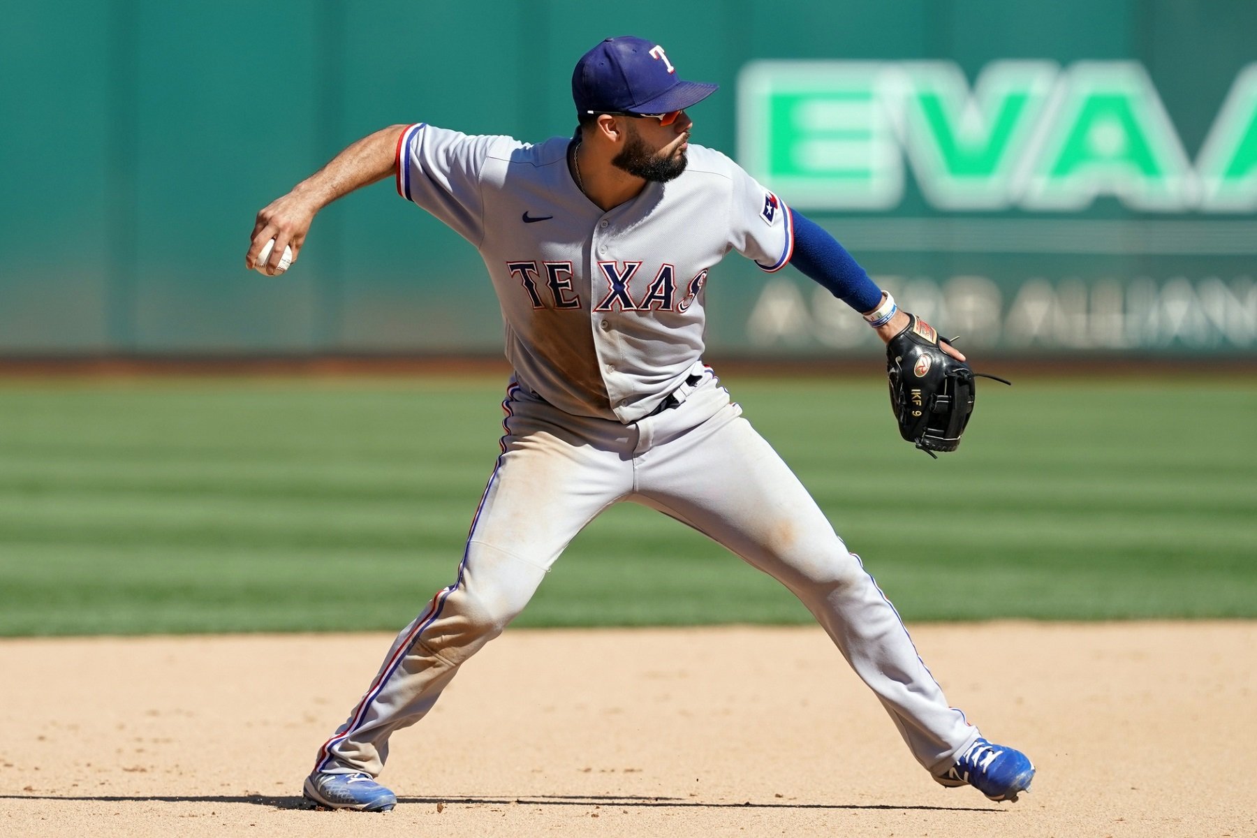 Rangers trade INF Kiner-Falefa to Twins for catcher Garver Southwest News -  Bally Sports