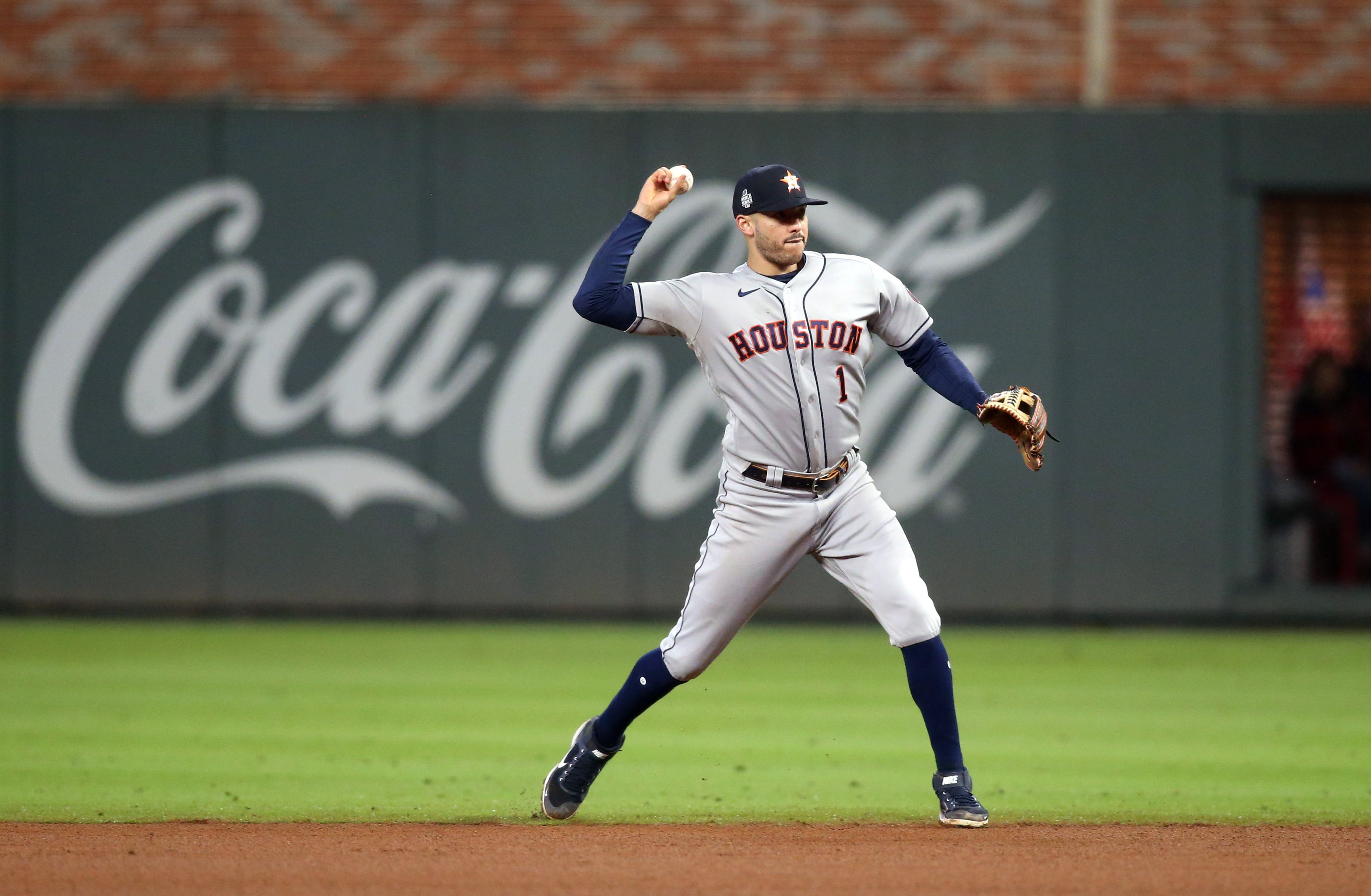 Luis Arraez, Carlos Correa, and Max Kepler Named Gold Glove Finalists -  Twins - Twins Daily