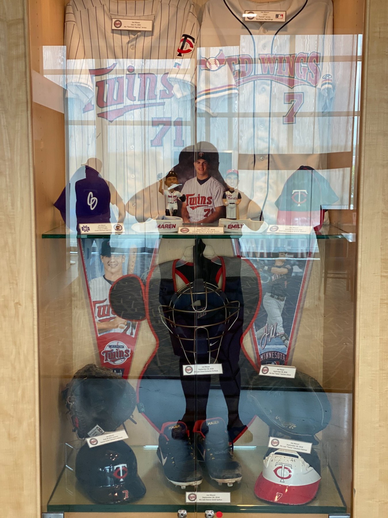 Minnesota Twins history, memorabilia in good hands with Clyde the Curator -  Sports Collectors Digest