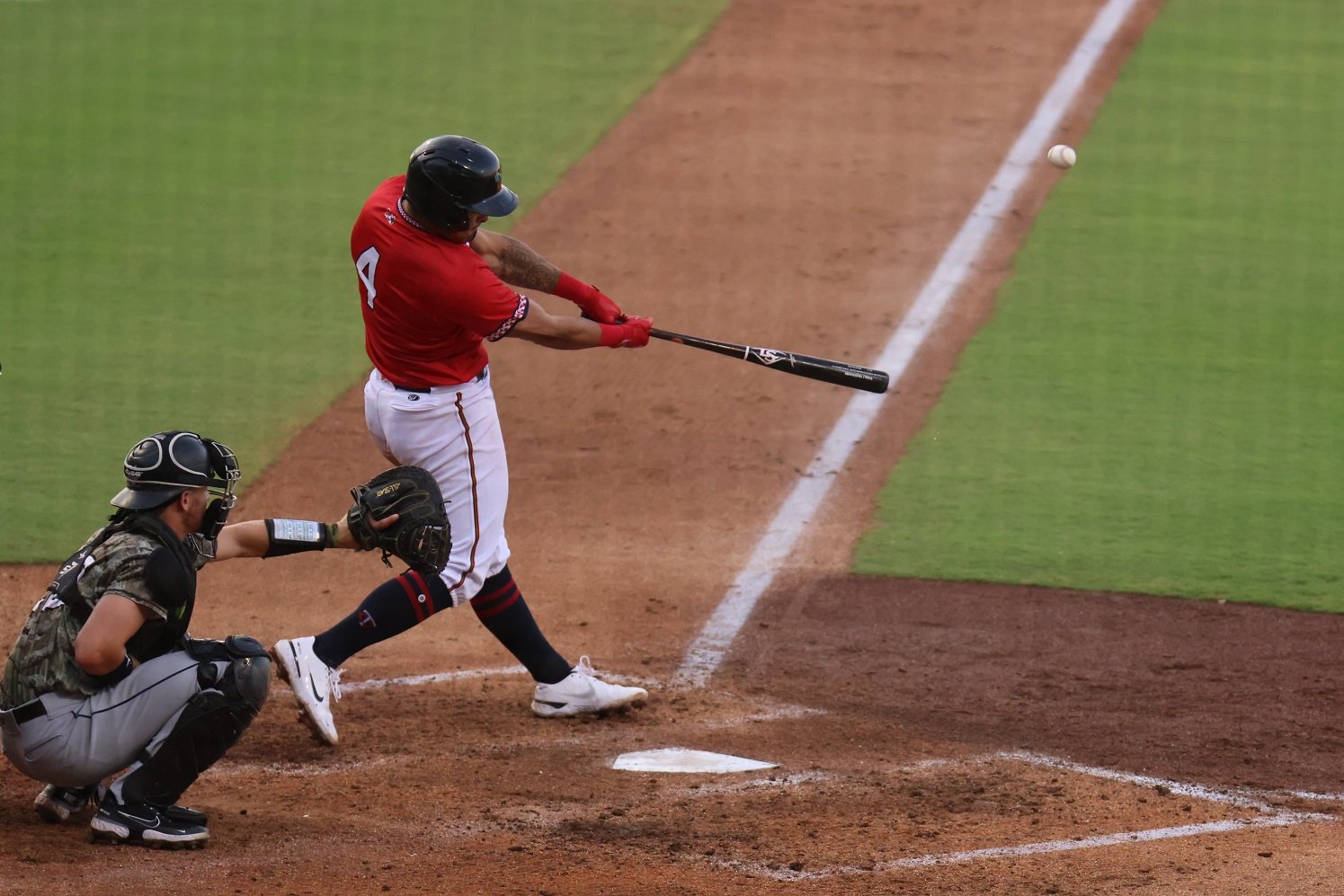 Encarnacion-Strand's solo homer, 05/24/2023