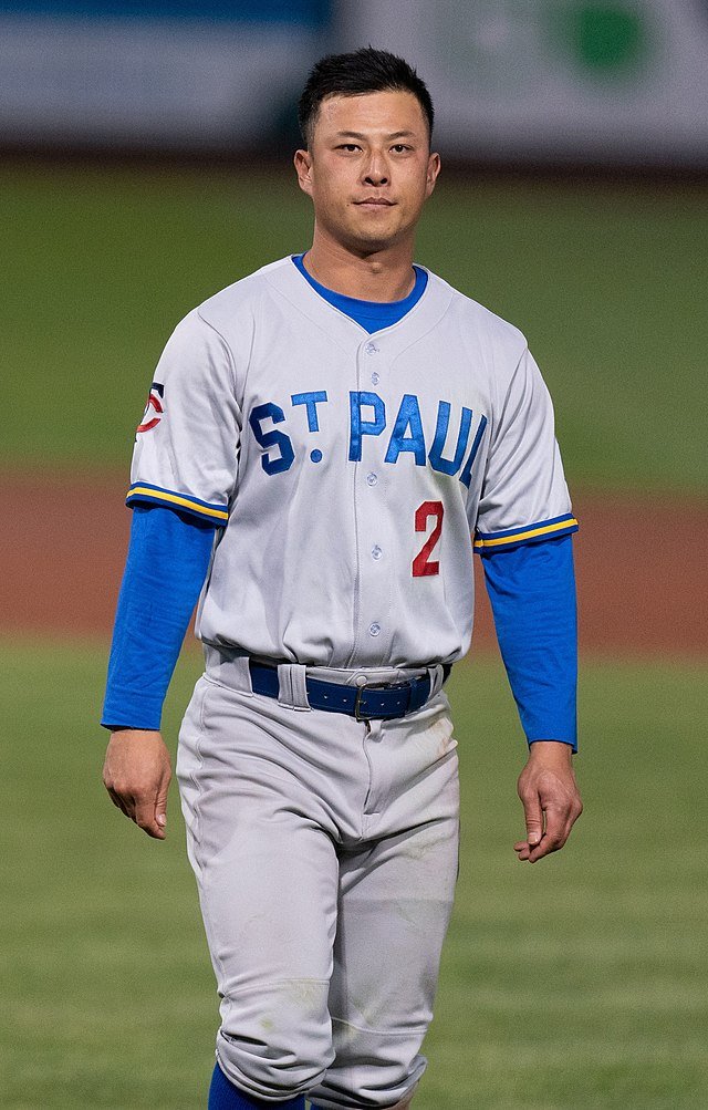 Rob_Refsnyder_with_the_Saint_Paul_Saints_on_May_7,_2021_(cropped).jpg