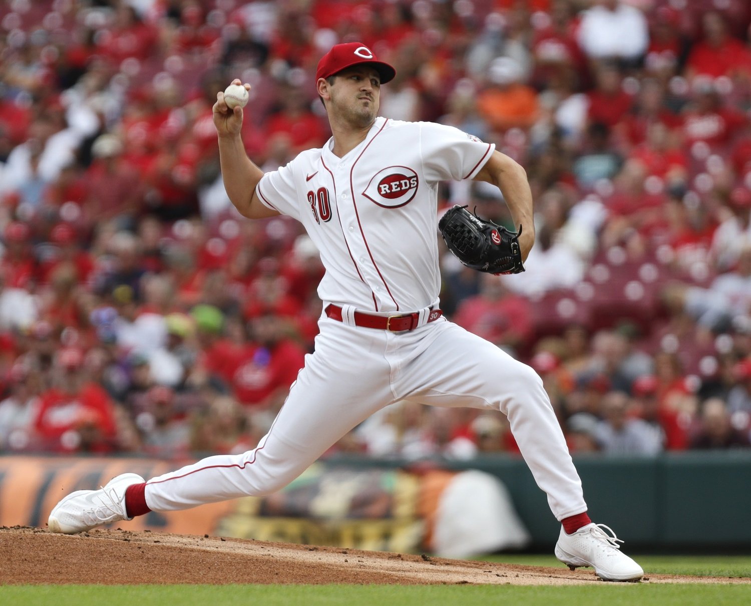MLB trade deadline: Twins acquire starter Tyler Mahle from Reds, All-Star  closer Jorge López from Orioles 