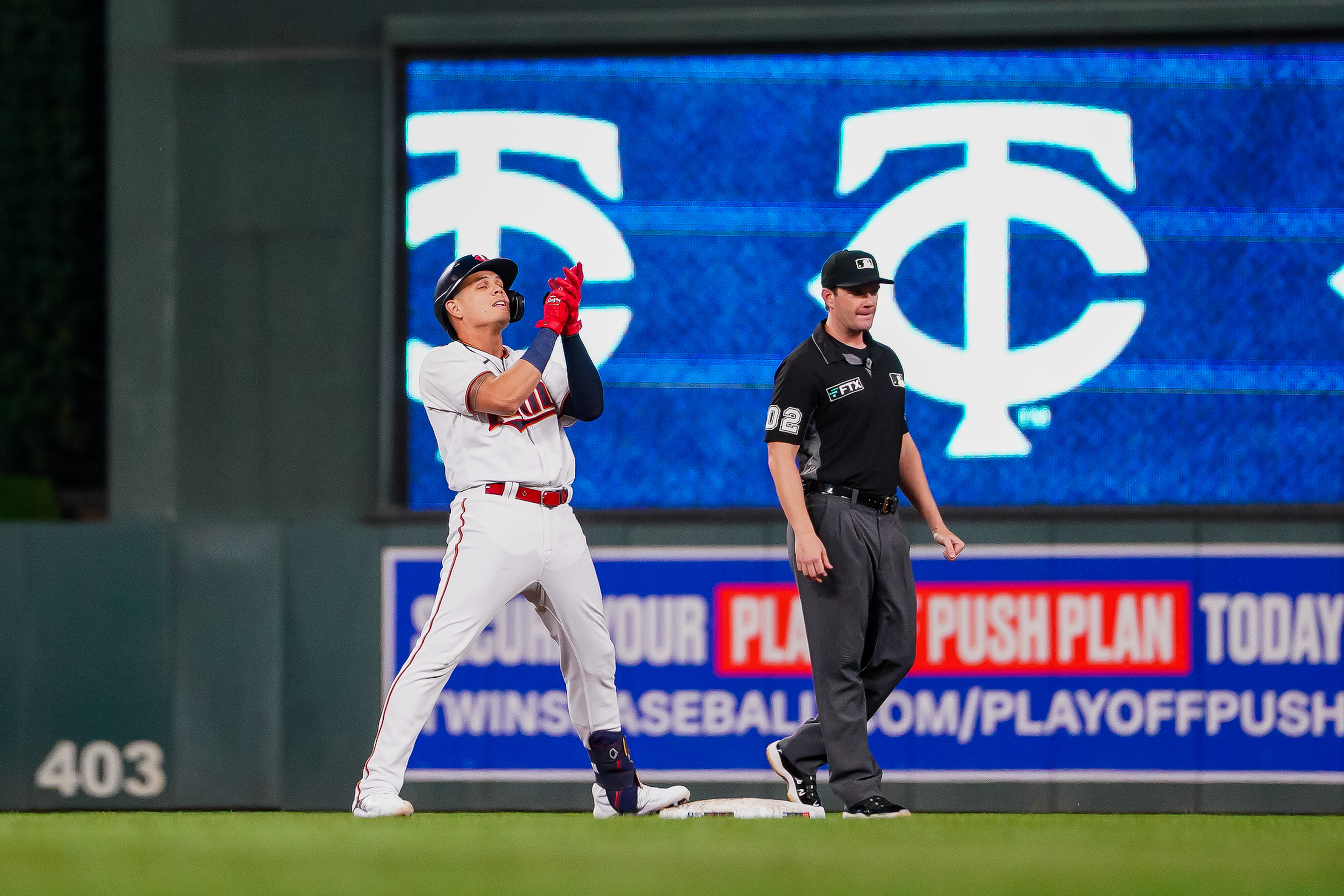Should the Twins Have Held Onto Gio Urshela? - Zone Coverage