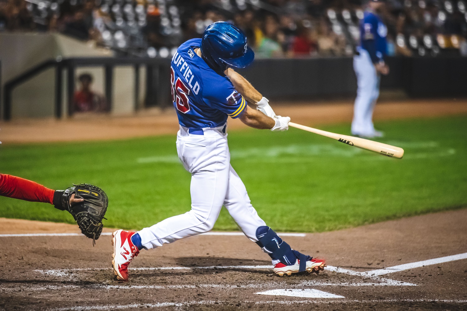 Brian Dozier grounds out, shortstop Andrelton Simmons to first