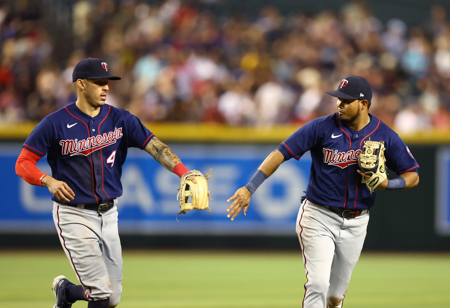 Is Carlos Correa on Track to Win a Gold Glove? - Twins - Twins Daily