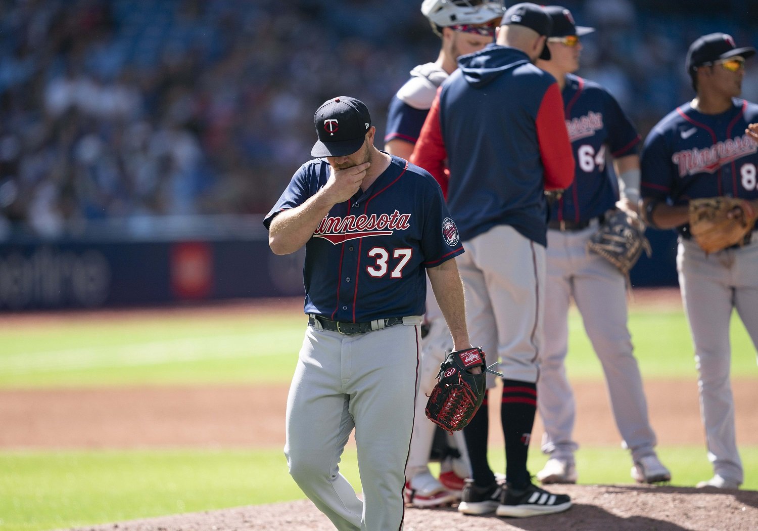 Fire up and watch: Jhoan Duran has an entrance worthy of his fastball