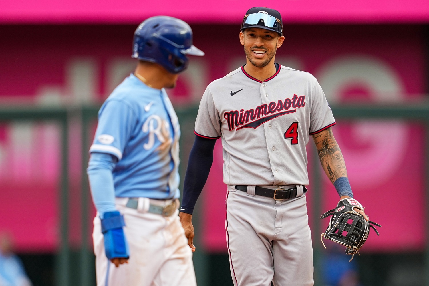 WATCH: Twins officially welcome Carlos Correa 
