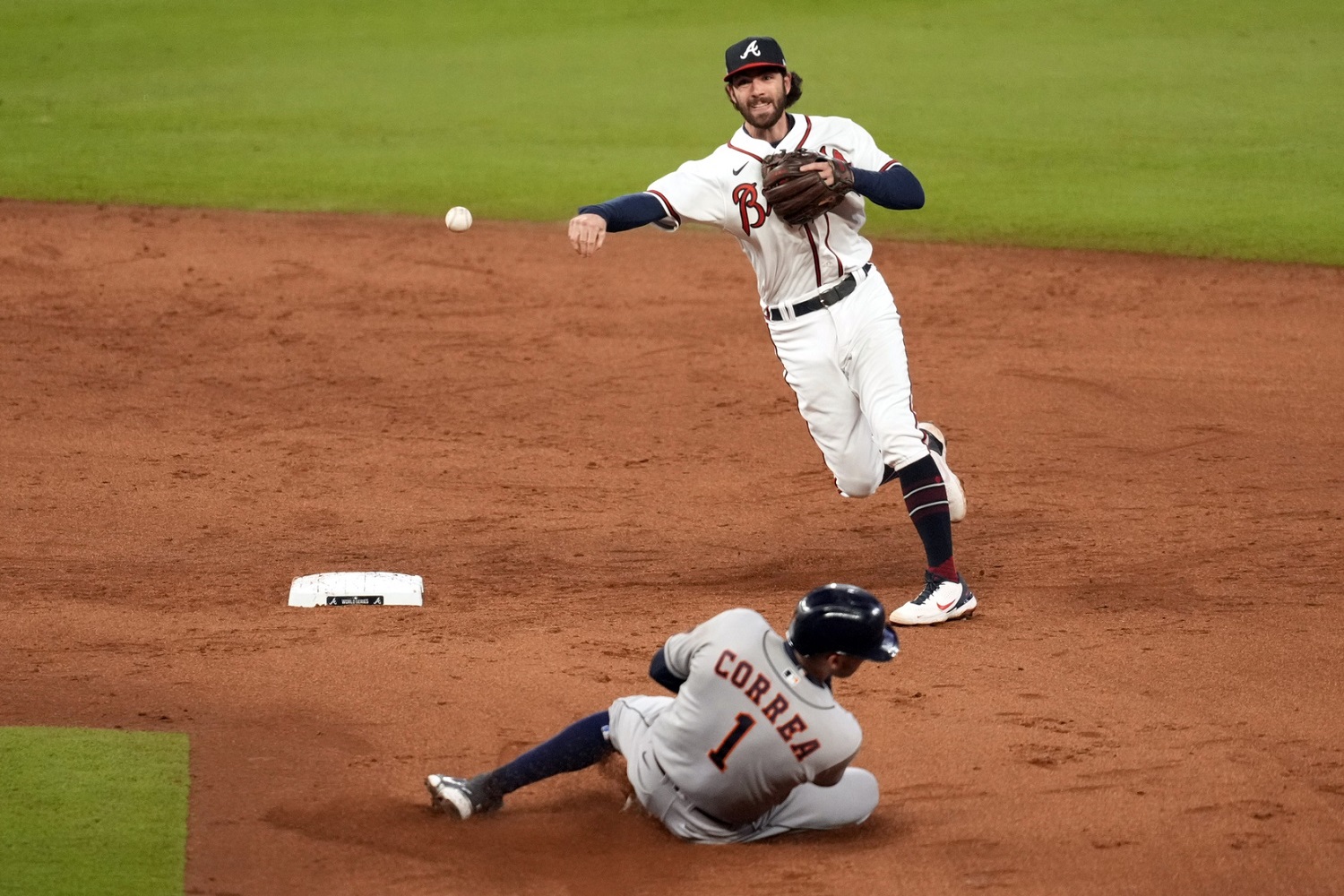 3 Braves replacements for Dansby Swanson not named Carlos Correa