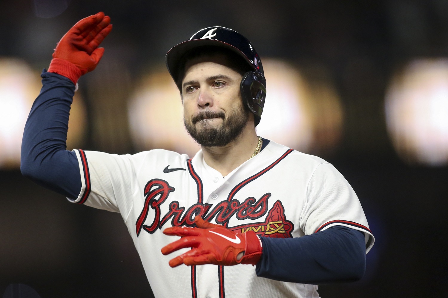 Atlanta Braves put catcher Manny Pina on IL; William Contreras