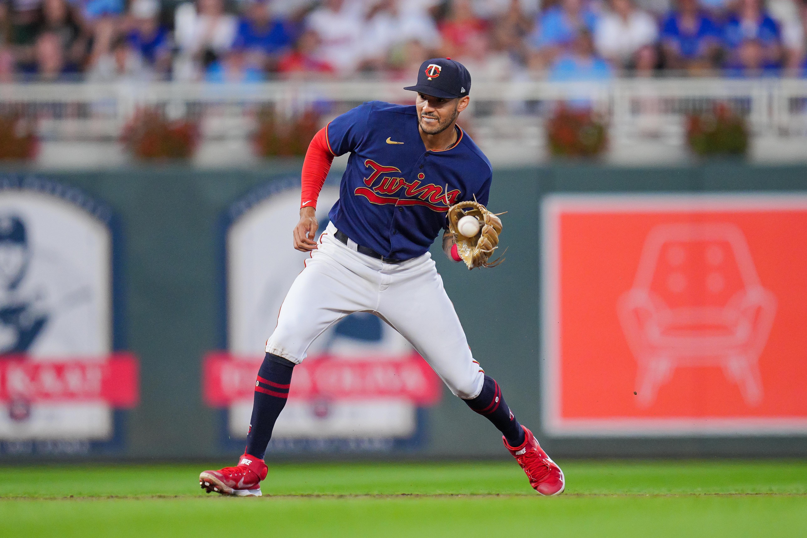 MLB Free Agency Rumors: Dodgers 'Not Totally Down' On Possibly Signing Carlos  Correa