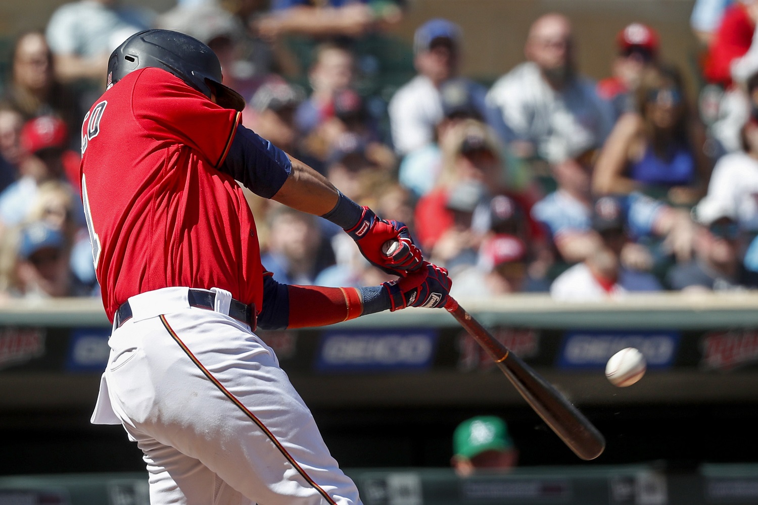 Excited Justin Morneau takes the field in his low-key Twins return