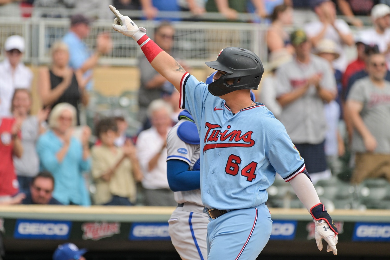 twins light blue uniforms