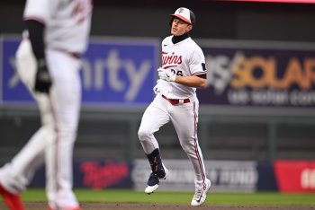 Twins 8, Royals 6: From Laugher to Nail Biter, Twins Survive