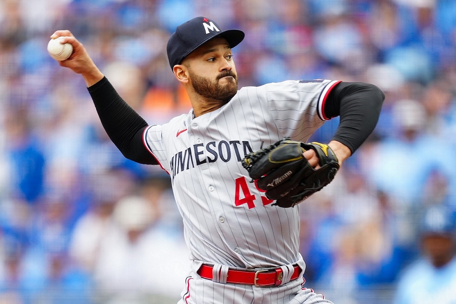 Pablo López puts on a master class in pitching as Twins even series
