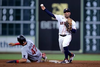Astros 5, Twins 1: Twins Fail to Launch in Space City