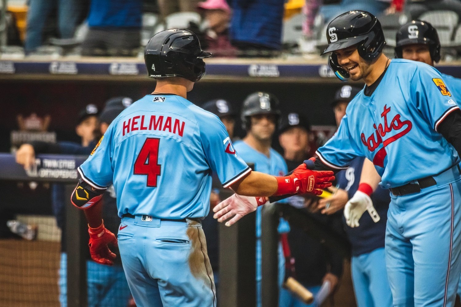 Twins bring back baby blue uniforms