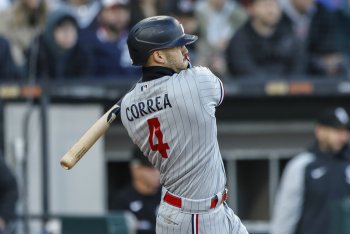 White Sox 6, Twins 4: Poor At-Bats Late Prove Costly, Chicago Takes the Series