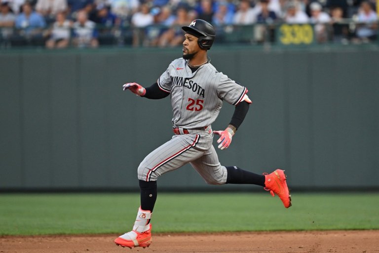 Royals 10, Twins 7: Pitchers Struggle Again, Lineup Unable to Complete Comeback