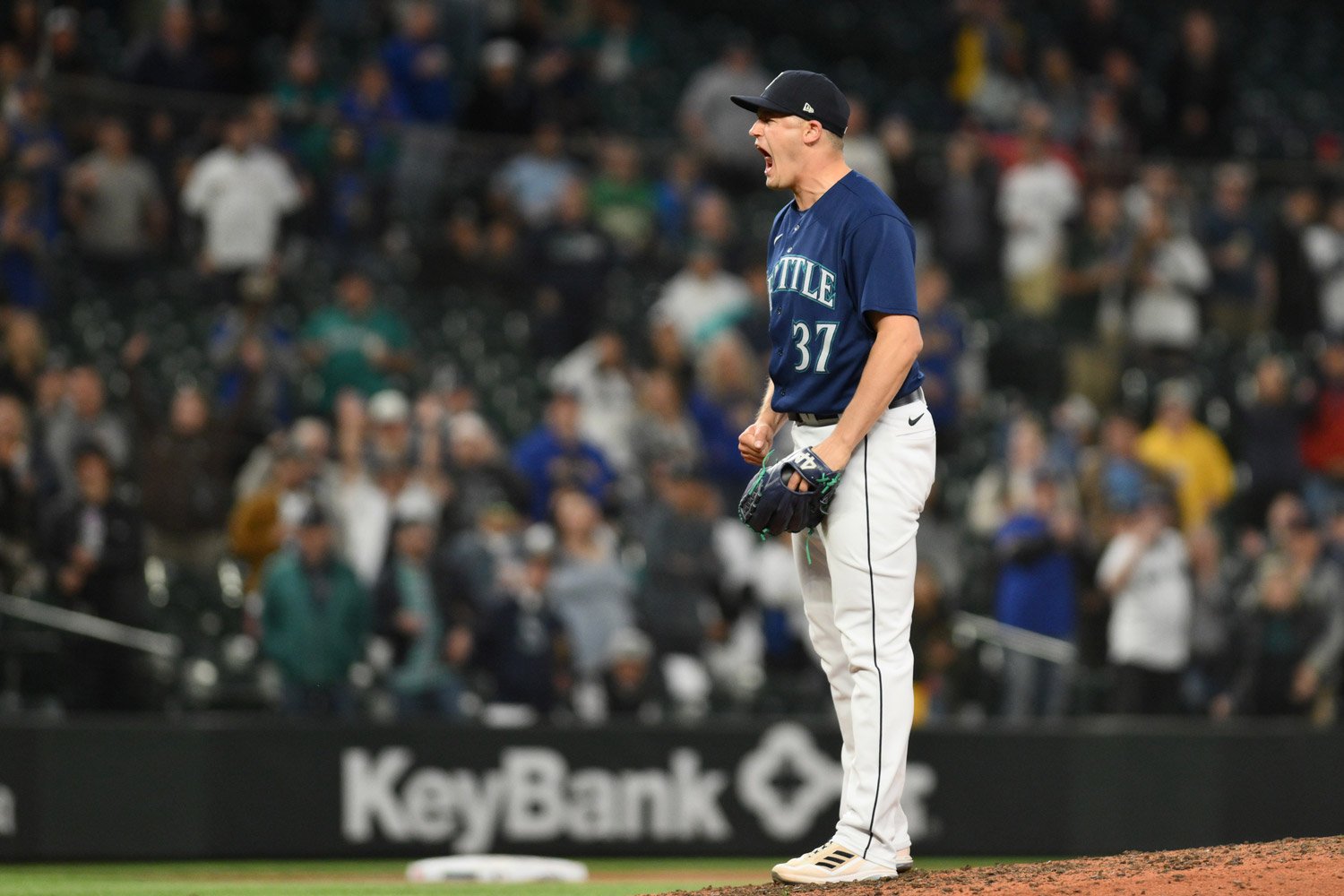 Seattle Listening To Offers On Closer Paul Sewald - Minnesota Twins Trade  Rumors & Targets - Twins Daily