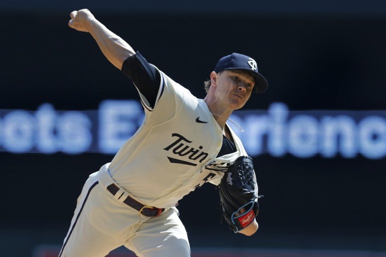 Guardians 5, Twins 2 (F/10): Gray's Gem Goes to Waste in Extras