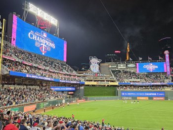 Twins Fans Soak In First At-Home Playoff Clinch Since 2010