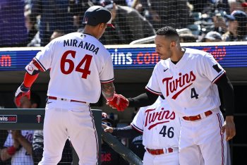 Twins turn double play, 05/28/2023