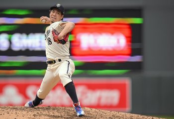 Kenta Maeda Agrees to Deal with Tigers