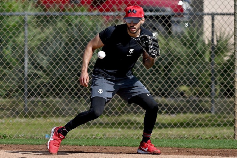 Camp Storylines: Carlos Correa’s Health