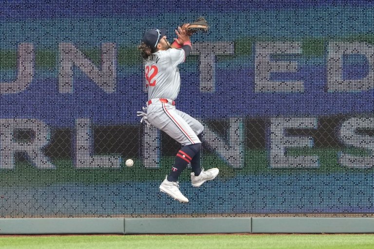 Royals 11, Twins 0: Ober Struggles as Twins Fall Flat in Pursuit of Sweep