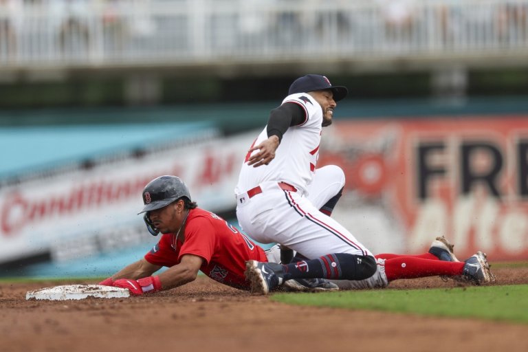 The Big Question at Shortstop: Carlos Correa's Post-Plantar Fasciitis Mobility