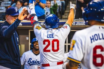 After His First Ever Multi-Homer Game, Brooks Lee Feels on Top of the World