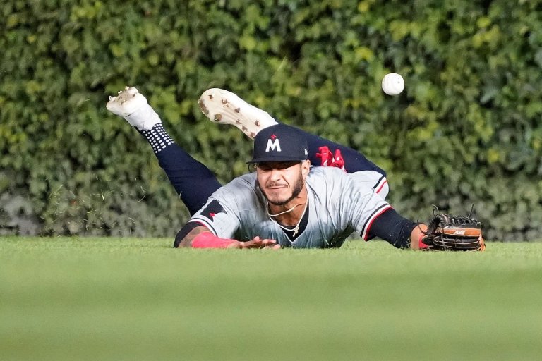 Final: Cubs 7, Twins 3: Home Run Bug Bites Pablo López Again, Cubs Cruise